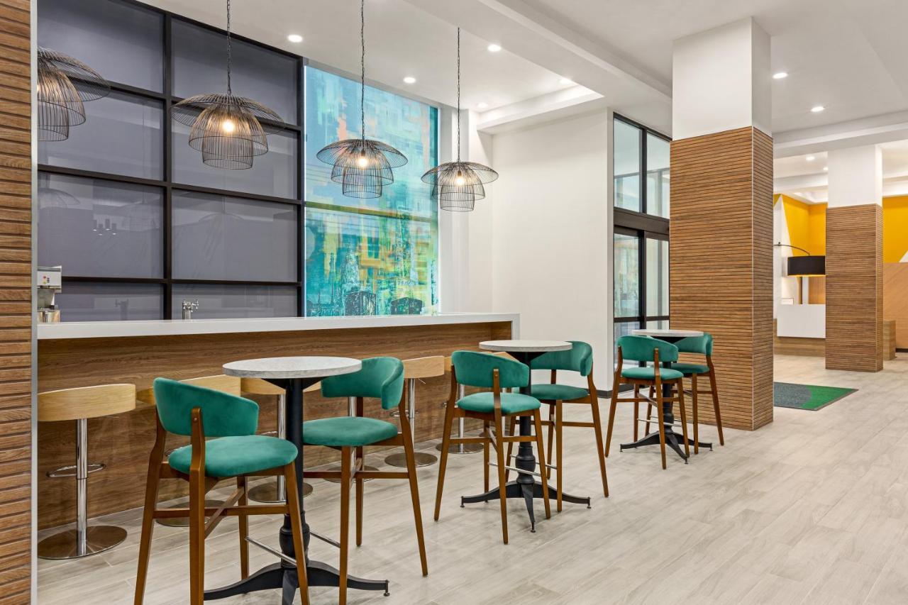 Holiday Inn Lic - Laguardia West, An Ihg Hotel Ню Йорк Екстериор снимка
