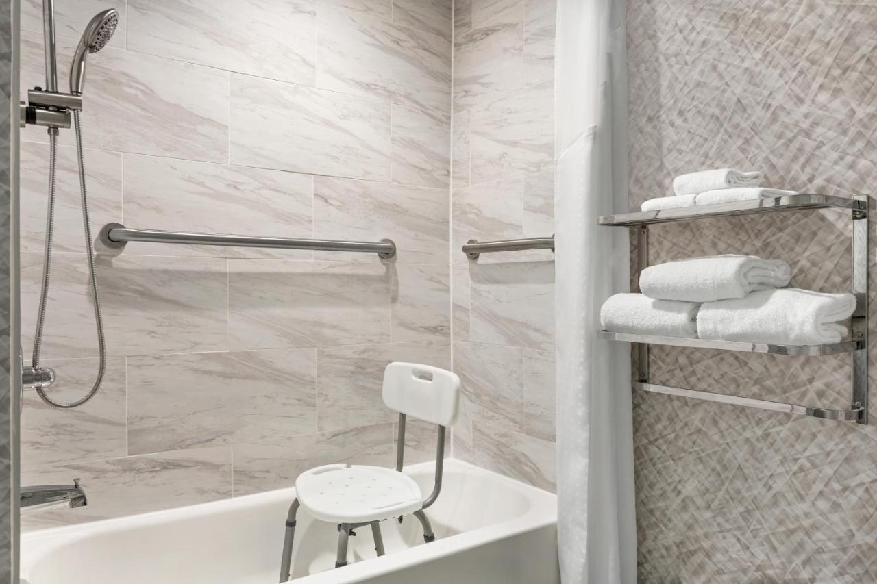Holiday Inn Lic - Laguardia West, An Ihg Hotel Ню Йорк Екстериор снимка